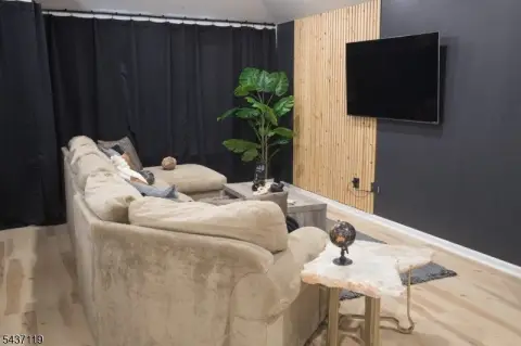 Duplex With Two Spacious Units