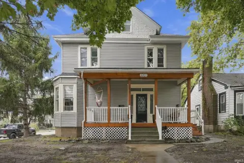 Two-Unit Duplex with Finished Third Floor