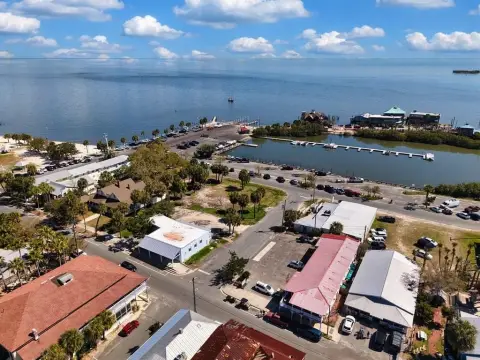 Cedar Key Building Opportunity