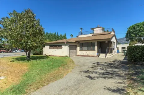 Multifamily Property with Private Garage