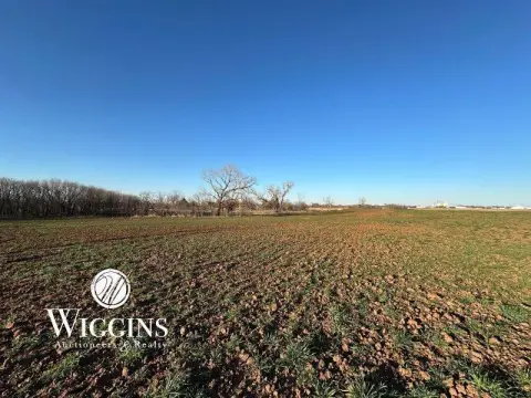 Waterfront Farmland Tract
