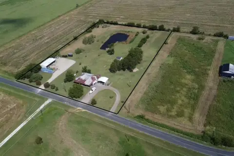 Whitesboro Farm/Ranch on 4 Acres