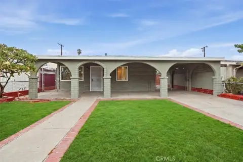 Remodeled Triplex with ADU