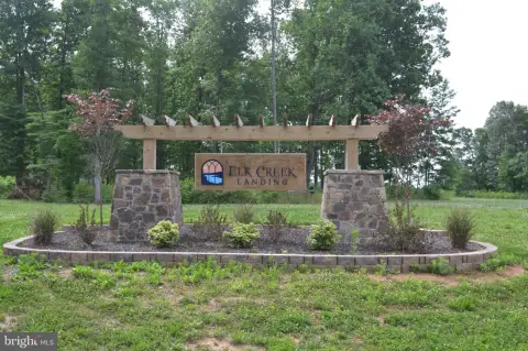 Waterfront Lot in Lake Anna