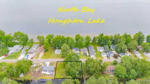 Houghton Lake Canal-Front Lot
