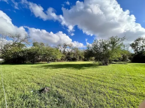 Residential Land in El Campo, TX