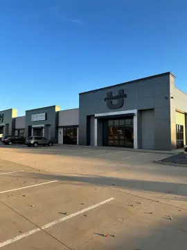 Dubuque Commercial Space Available