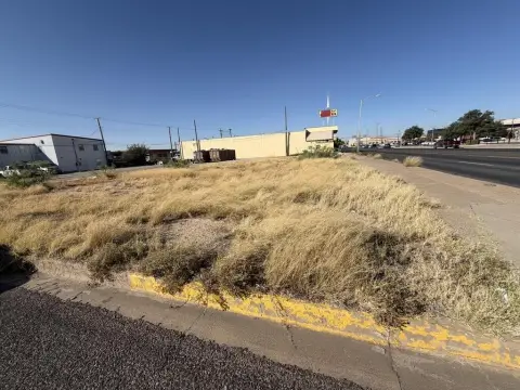Commercial Corner Lot