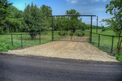 Improved Land in Brookston, Texas