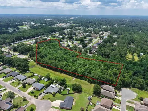 Wooded Conservation Land