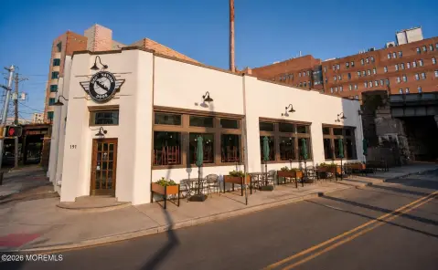 Freestanding Restaurant Building