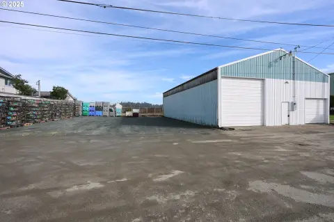 Warehouse with Truck Doors