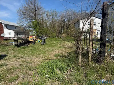 Petersburg Buildable Lot For Sale