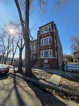 Updated Multifamily Building Near Douglas Park