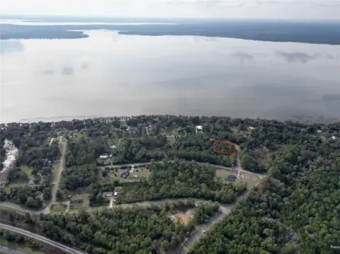 Buildable Lot Near Lake Lochloosa