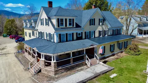 17-Room Extended-Stay Apartment Building