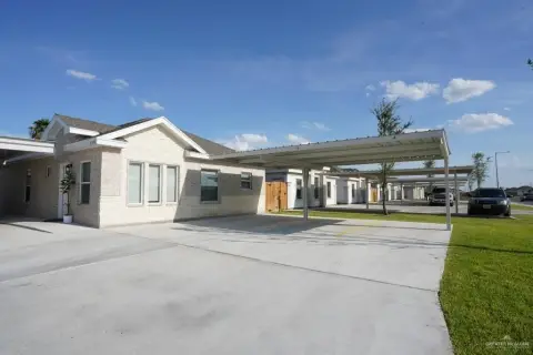 Newer Fourplex in Mission, Texas