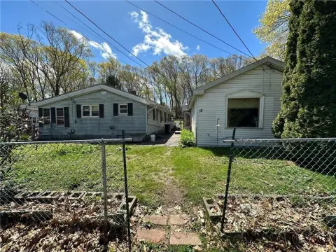 Four-Ranch Quadplex for Rehab
