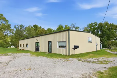 Specialty Building with Kitchen