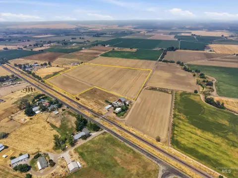 Agricultural Land with Electricity