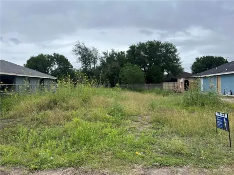 Residential Lot in Growing Area