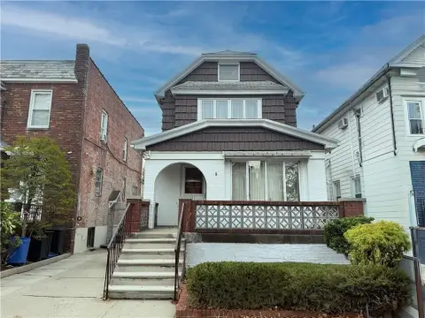 Detached Residential Income Home
