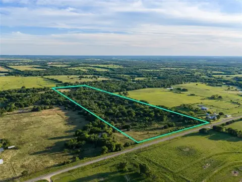 Heavily Timbered Land in Nocona, TX