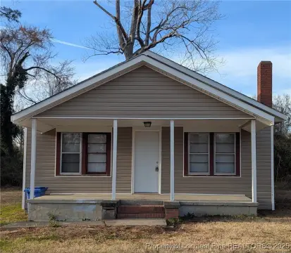 Fayetteville Triplex: Income Opportunity