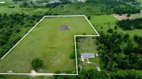8 Acres of Accessible Land