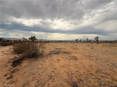 Residential Land in Apple Valley