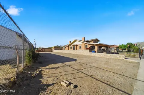 Residential Land in El Paso, TX