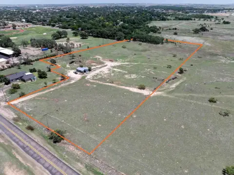 Agricultural Land with Barn and Pens