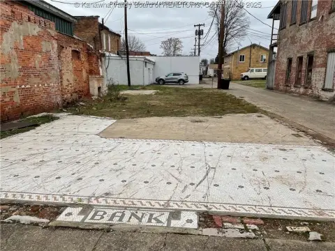 Vacant Commercial Lot with Alley Access