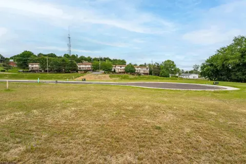 Residential Land in Suncrest