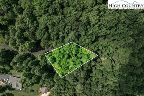 Land with Lake Views