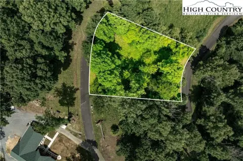 Land with Lake Views