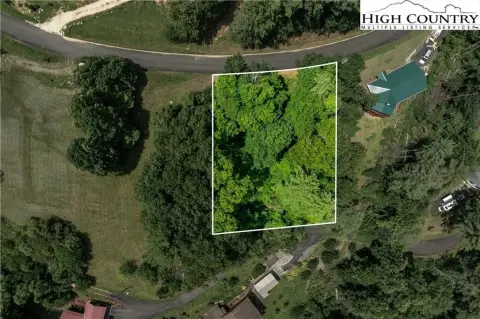 Land with Lake Views