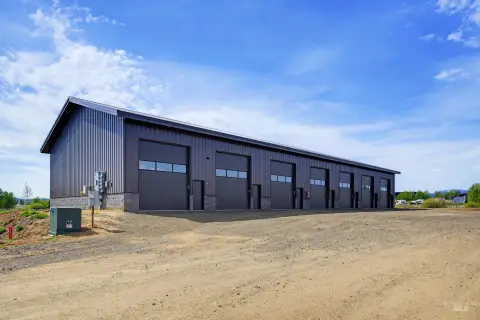New Self-Storage Units with Power
