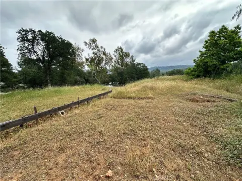 Land with Lake Oroville Views