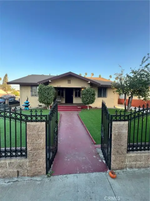 Los Angeles Quadruplex Investment Opportunity