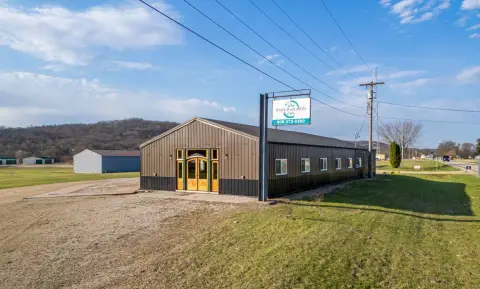 Boscobel Commercial Building with Workshop