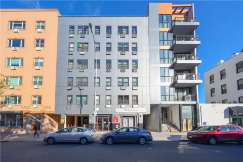 Commercial Condo with Cellar Space