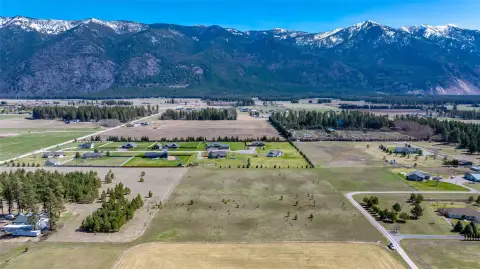 9.77 Acres in Columbia Falls