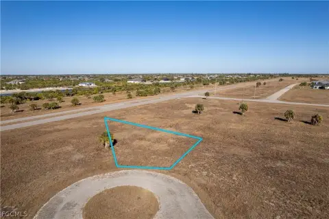 Oversized Lot in Rotonda Meadows