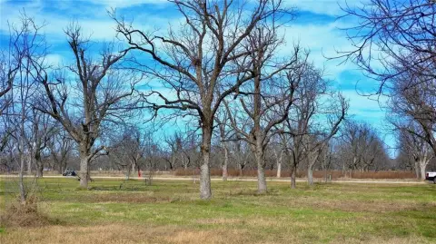 Airpark Lot in Pecan Plantation