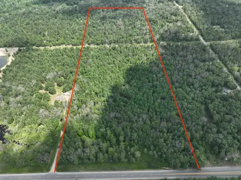 40-Acre Recreational Land with Barn