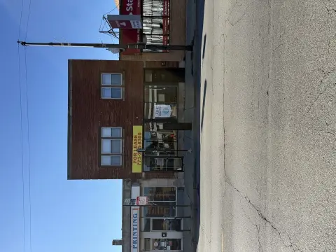 Open-Layout Storefront