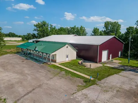 Indoor Volleyball & Flex Commercial Building