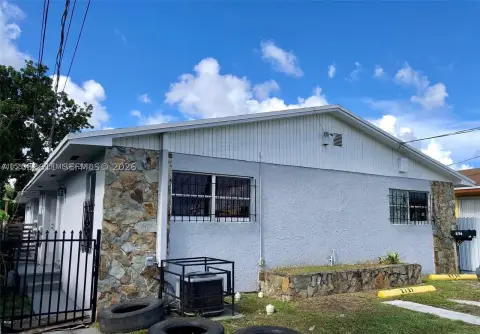 Well-Maintained Duplex Investment