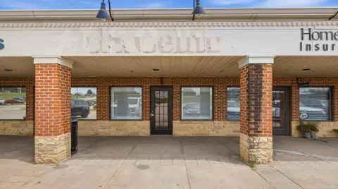Versatile Retail/Office Suite